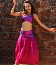 druthi-hot-navel-pics-7
