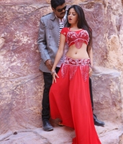 en-vazhi-thani-vazhi-movie-latest-hot-stills-01