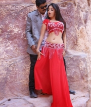 en-vazhi-thani-vazhi-movie-latest-hot-stills-17