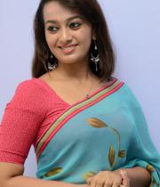 estar-in-saree-photos-10