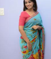 estar-in-saree-photos-7