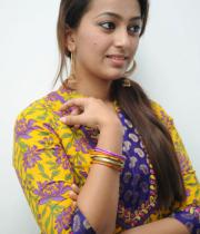 ester-photo-stills-13