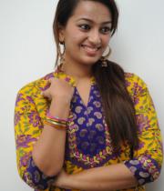 ester-photo-stills-15