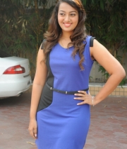 ester-noronha-latest-stills-16
