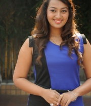 ester-noronha-latest-stills-4
