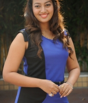 ester-noronha-latest-stills-8