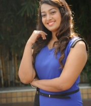 ester-noronha-latest-stills-9