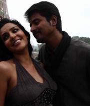 ethir-neechal-movie-hot-stills-16