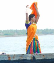 gayatri-photo-in-dorakadu-movie-13