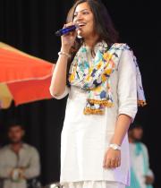 geetha-madhuri-performance-at-thadaka-audio-6