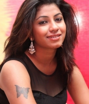 geethanjali-latest-photo-stills-25