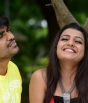 tashu-kaushik-hot-stills-in-gola-seenu-01