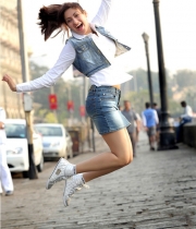 gurleen-chopra-hot-photoshoot-photos-12