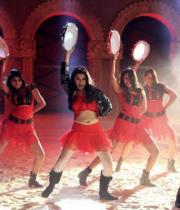 hanika-hot-dance-photos-in-theeya-velai-seiyyanum-kumaru-tamil-movie-11