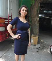 hansika-hot-stills-in-dark-blue-dress-11