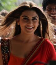 hansika_spicy_saree_photos16_0