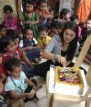 hansika-motwani-2013-birthday-celebrations-01
