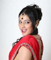 hari-priya-hot-photos-in-galata-02