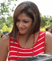 hari-priya-hot-thighs-show-photos-03