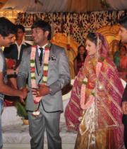hero-nikhil-sister-onal-marriage-photos-16