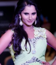 hyderabad-international-fashion-week-day-4-photos-15