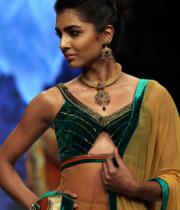 hot-celebs-at-international-jewellery-week-photos-119