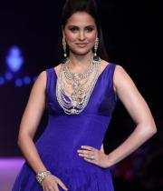 hot-celebs-at-international-jewellery-week-photos-1396