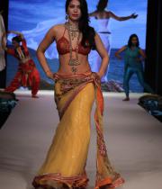 hot-celebs-at-international-jewellery-week-photos-180