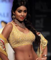 hot-celebs-at-international-jewellery-week-photos-1885