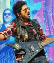 iddarammayilatho-movie-new-stills-05