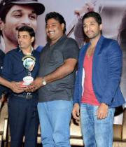 iddarammayilatho-platinum-disc-photos-1
