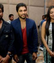 iddarammayilatho-platinum-disc-photos-15