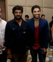 iddarammayilatho-platinum-disc-photos-17