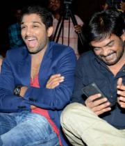 iddarammayilatho-platinum-disc-photos-20