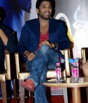 iddarammayilatho-platinum-disc-photos-26