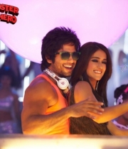 ileana-dcruz-hot-photo-stills-phata-poster-nikla-hero-hindi-movie-7