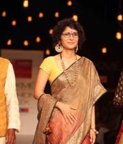 ileana-hot-images-at-lakme-fashion-week-day-4-11