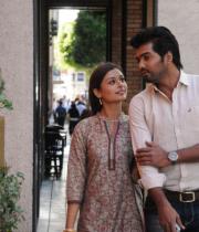 iruvar-ullam-movie-stills-29