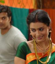 iruvar-ullam-movie-stills-44