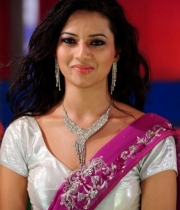 isha-chawla-hot-dance-photos-13