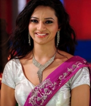 isha-chawla-hot-dance-photos-14