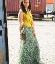 isha-chawla-cute-stills-14