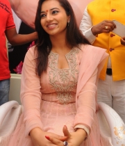 isha-chawla-at-de-charms-spa-n-salon-launch313216