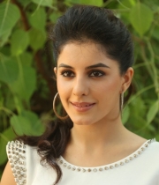 isha-talwar-at-maine-pyar-kiya-platinum-disc-function-18