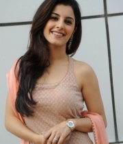 isha-talwar-at-myne-pyar-kiya-movie-launch-1