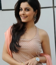 isha-talwar-at-myne-pyar-kiya-movie-launch-7