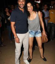 celebs-at-ishkq-in-paris-premier-show-07