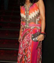 celebs-at-ishkq-in-paris-premier-show-08
