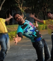 jaabillikosam-aakasamalle-movie-stills-11