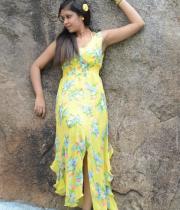 janu-lvely-spicy-photo-stills-08